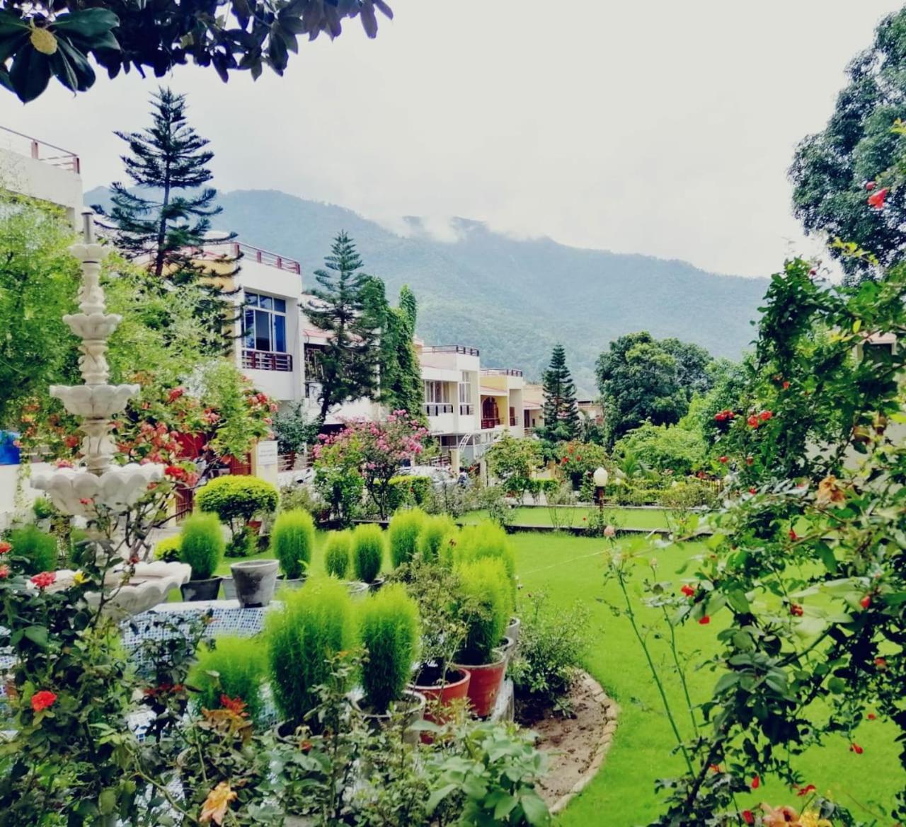 Ganga Vatika Boutique Hotel, Rishīkesh Exterior foto